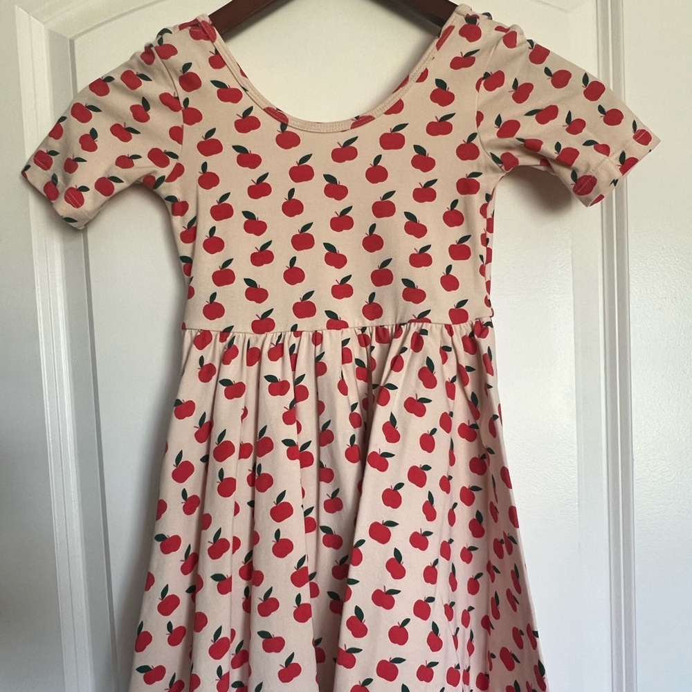 Alice and Ames Back to School Apples Dress. Size 6.